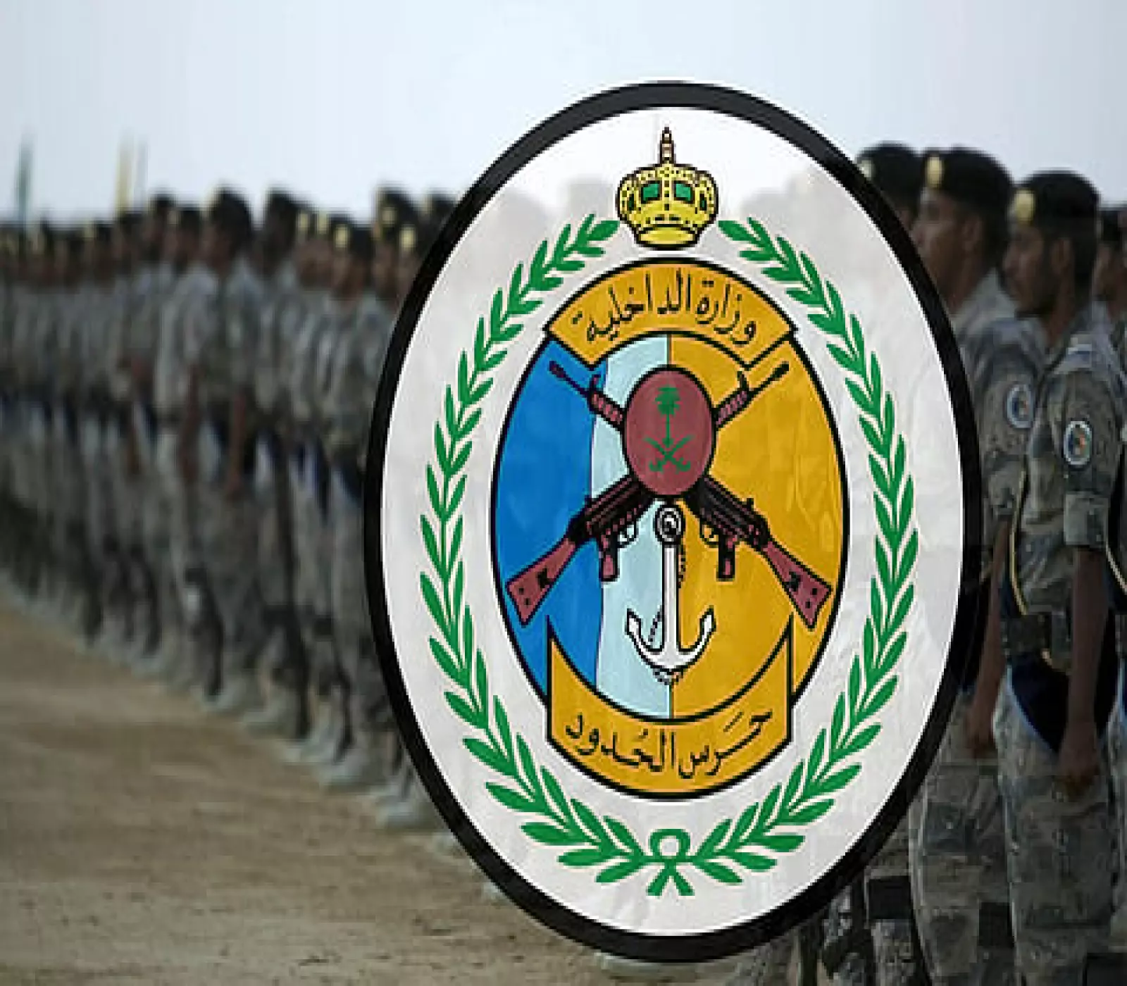 حرس الحدود ينجح في إحباط تسريب 155,400 قرص طبي إلى داخل المملكة ويكشف عن جنسية المهرب؟ 8 حرس الحدود ينجح في إحباط تسريب 155,400 قرص طبي إلى داخل المملكة ويكشف عن جنسية المهرب؟