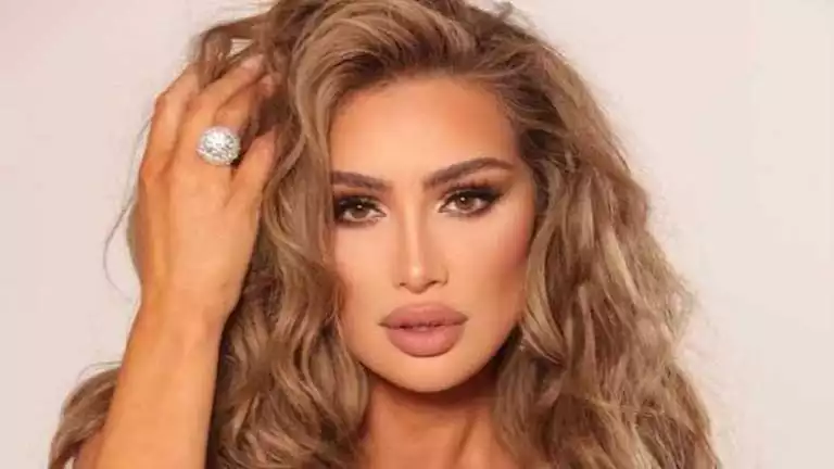 مرتدية "أخطبوط".. مايا دياب تفاجئ متابعيها بـ "إطلالة غريبة" 5 مرتدية "أخطبوط".. مايا دياب تفاجئ متابعيها بـ "إطلالة غريبة"