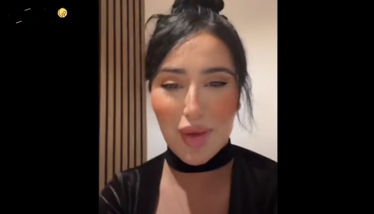 صورة بها الفتاة دنيا السمراني التونسية ضمن الحديث عن سكس دنيا السمراني التونسية