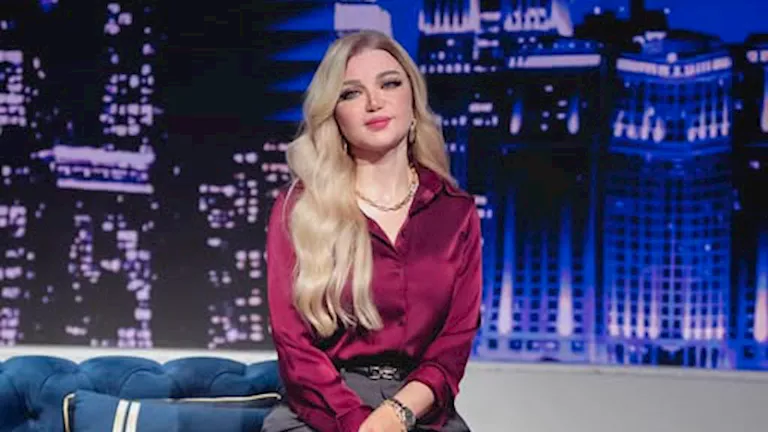 صورة بها المذيعة المصرية ياسمين الخطيب ضمن الحديث عن سكس مصري ياسمين الخطيب