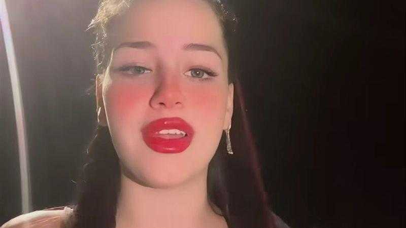 صورة بها نور تفاحة راقصة الساحل الشمالي ضمن الحديث عن سكس نور تفاحه الفن والجمال